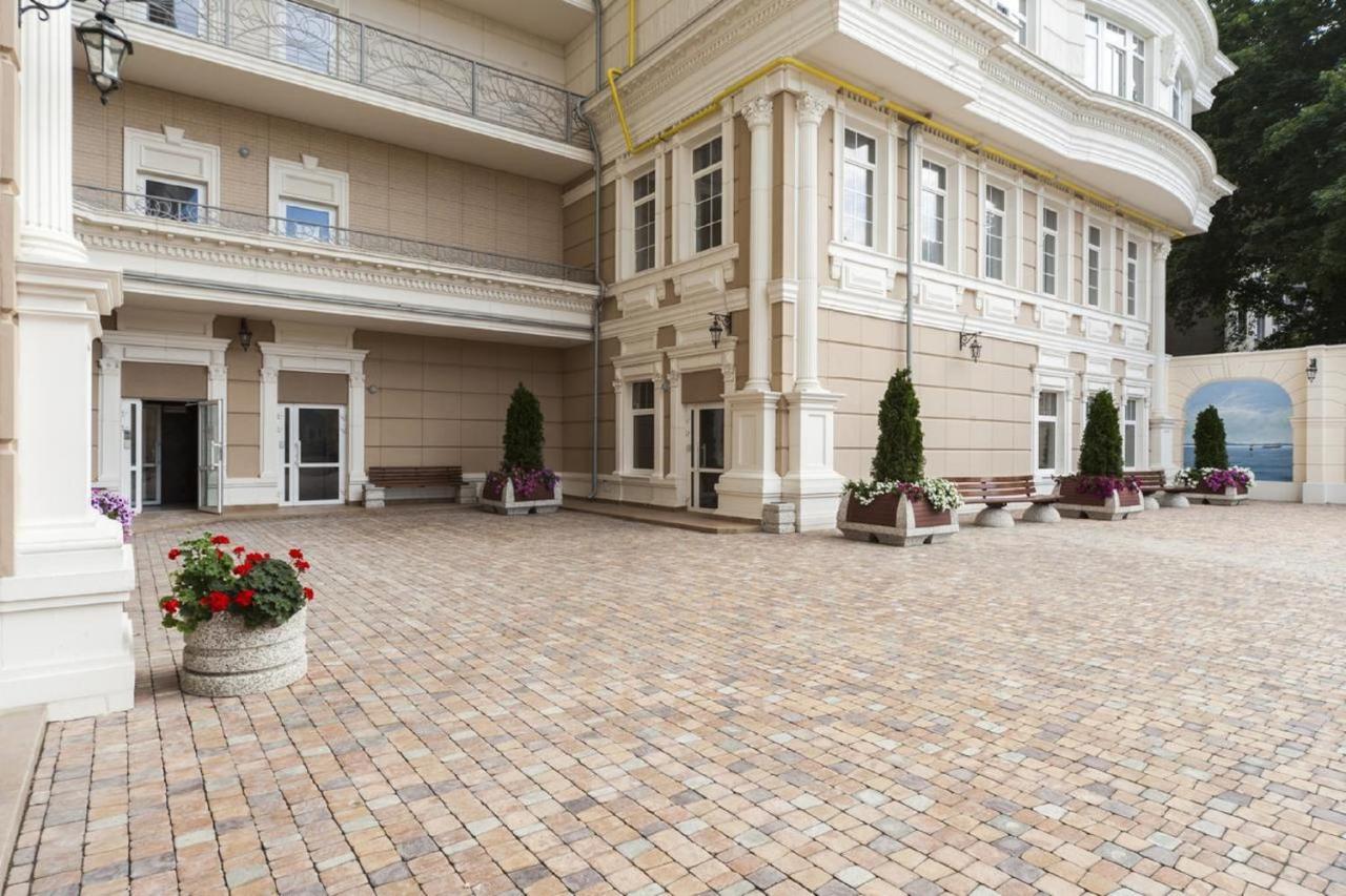 Sunny Belle Apartments Odessa Exteriör bild